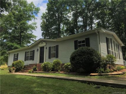 138 Winding Trail sold home in Oakridge Acres, Stanley, NC