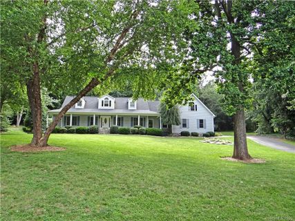 4885 Moonlite Bay Drive