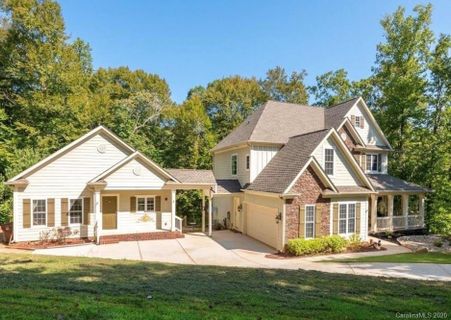 6141 Falls Ridge Trail