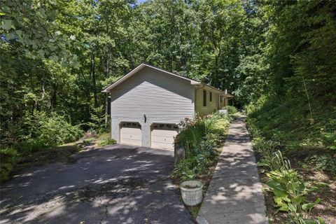 10 Ramblewood Trail