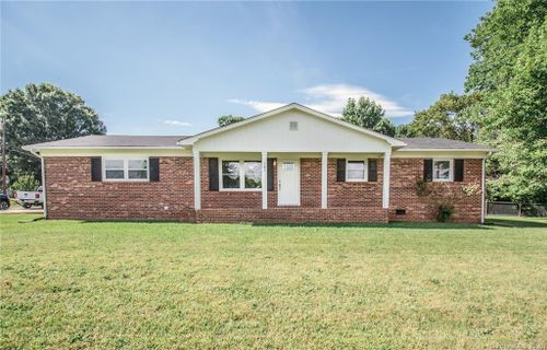 161 Westmoreland Road sold home in Cardinal Acres, Mooresville, NC