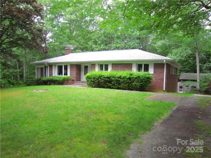 155 Jeter Mountain Terrace sold home in Jeter Mtn Terrace, Hendersonville, NC