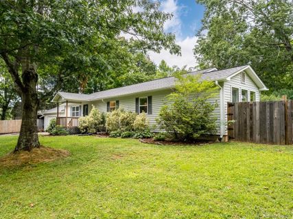 11 Gun Flint Trail sold home in Spring Lake, Fletcher, NC