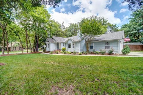 2615 Springs Drive