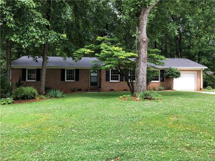 852 Fieldstone Road
