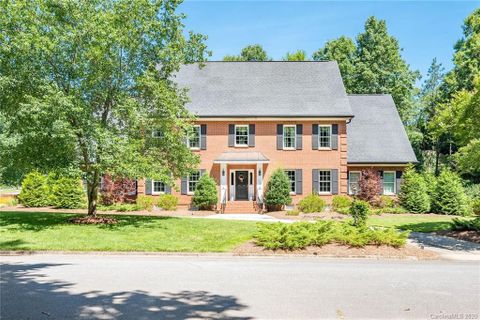 620 Hermitage Drive