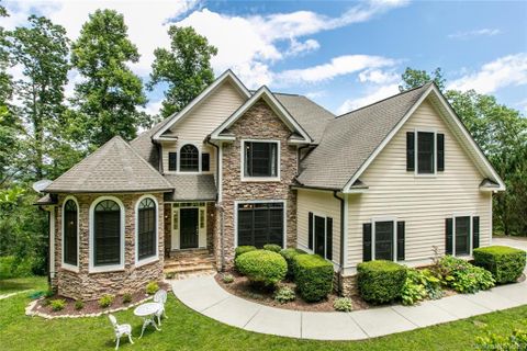 34 Tatham Road sold home in Vista at Blacksmith Mountain, Hendersonville, NC