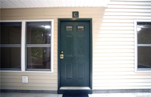 8 Krista Circle