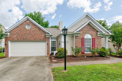 11904 Song Sparrow Lane