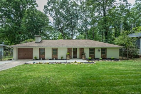 52 Rathfarnham Road sold home in Rathfarnham, Asheville, NC
