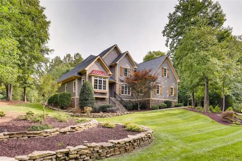 107 Sunset Bay Drive