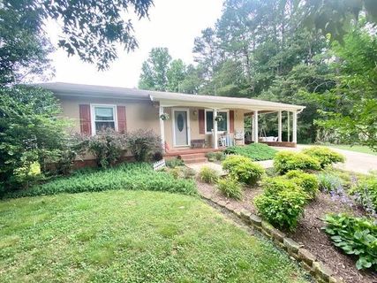 1560 Eastover Drive sold home in Eastover, Conover, NC