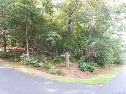 300 Shadecrest Lane