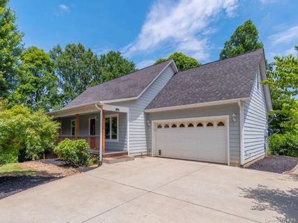228 Breton Ridge Road sold home in Breton Ridge, Leicester, NC