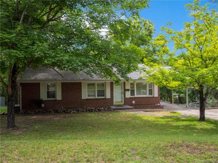 609 Glenn Street sold home in Westwood, Gastonia, NC