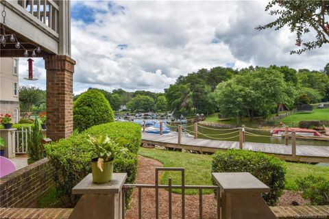 103 Pier 33 Drive 204