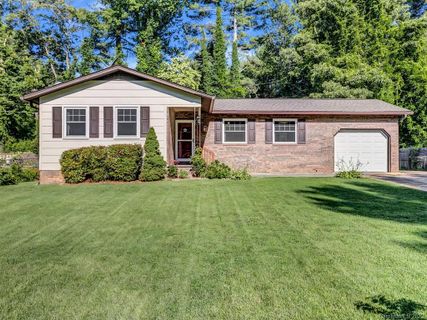 121 Upward Acres Street 20 sold home in Upward Acres, East Flat Rock, NC