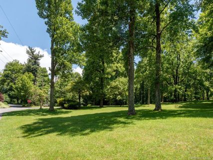 000 Orchard Circle sold home in Sky Village, Hendersonville, NC
