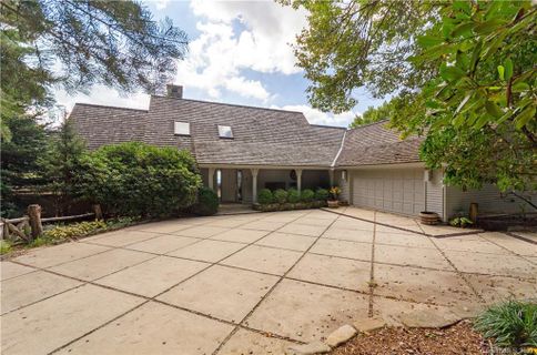 25 Rambouillet Road sold home in Big Sheepcliff, Cashiers, NC