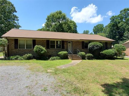 833 Cambridge Circle sold home in Springdale, Rock Hill, SC
