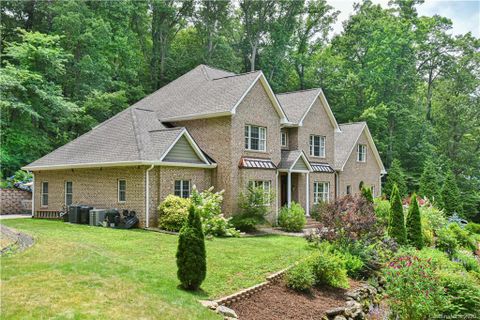 1 Angler Trail sold home in Cedar Crest Heights, Asheville, NC