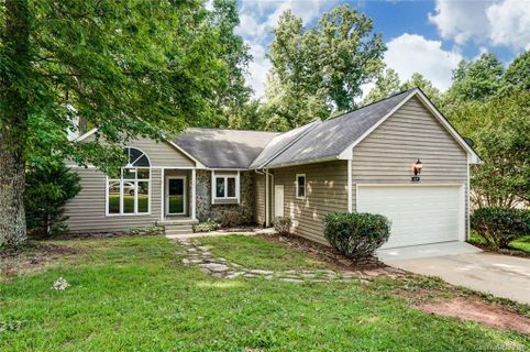 127 Squire Court sold home in Kingswood Estates, Statesville, NC