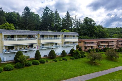 225 Fairway Lane D sold home in Grassy Creek, Spruce Pine, NC