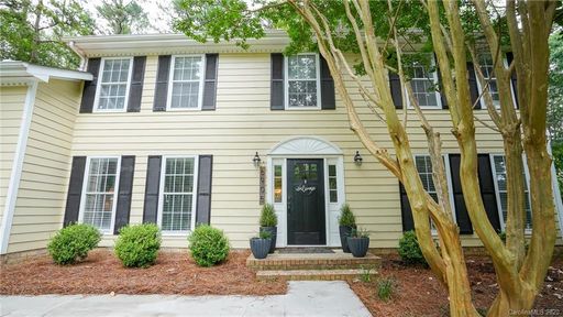 6905 Pin Oak Court sold home in Woodcreek, Charlotte, NC