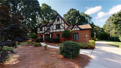 607 Greenbrook Parkway sold home in Providence Woods South, Matthews, NC