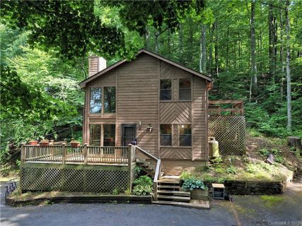 11 Shirley Drive sold home in Hemlock Forest, Maggie Valley, NC