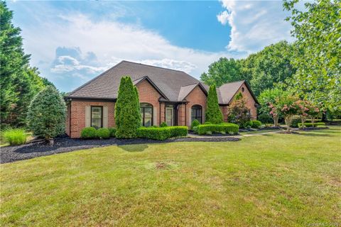 423 Walden Trail