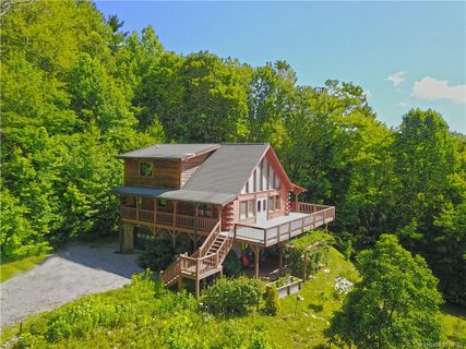 220 Ore Knob Road sold home in Cold Springs Ranch, Hot Springs, NC