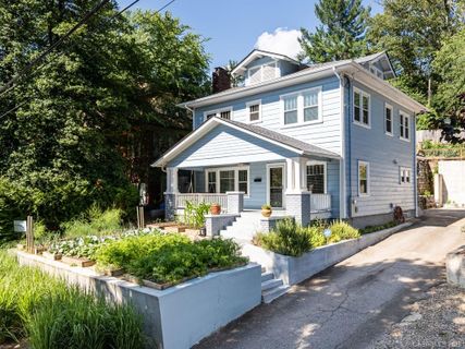 84 Buchanan Avenue sold home in Oakhurst, Asheville, NC