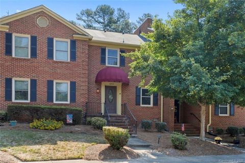 8444 Coulwood Oak Lane sold home in Coulwood Oaks, Charlotte, NC