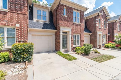 Previously sold for $436,000