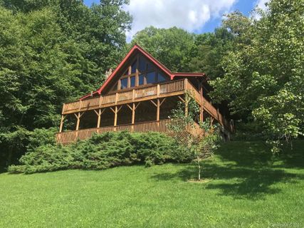 105 Balsam Meadows Road sold home in Balsam Meadows, Waynesville, NC