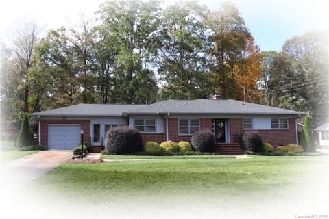 607 2nd Avenue sold home in Wilburn Hunsucker Estate, Conover, NC