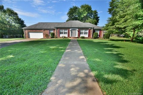 3007 Courtland Drive sold home in Camden Acres, Shelby, NC