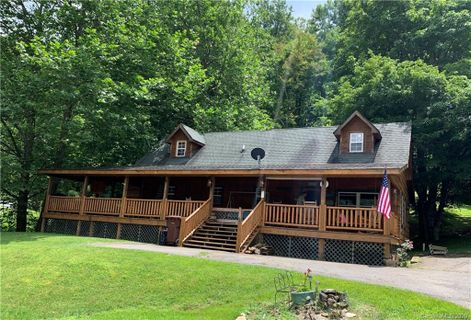 233 Rocky Top Road sold home in Maggie Springs, Maggie Valley, NC