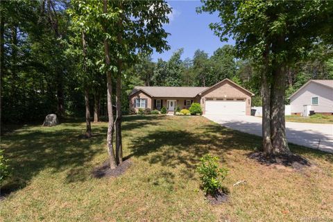 Previously sold for $305,000