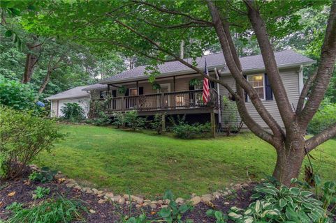 102 Lone Eagle Lane
