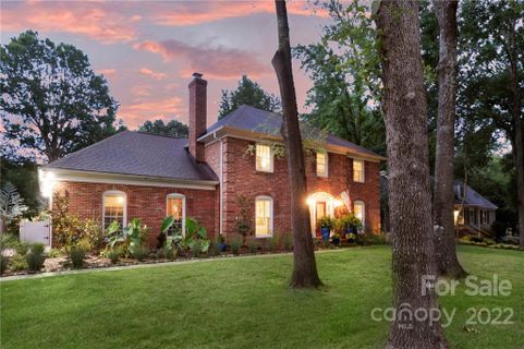 8824 Peyton Randolph Drive 67 sold home in Williamsburg Raintree, Charlotte, NC
