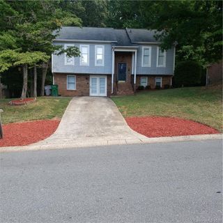 1511 Teddington Drive