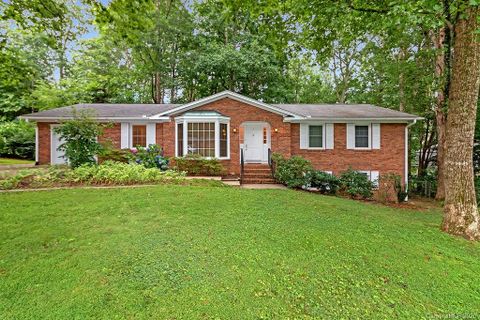 3 Crestview Court