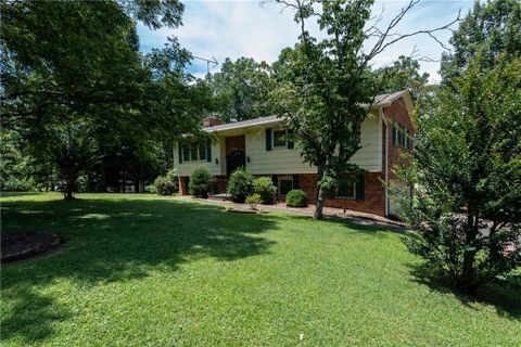 90 Hayden Road sold home in Sherwood Forest, Taylorsville, NC