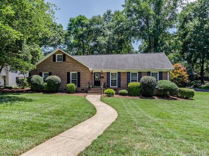 2900 Arundel Drive sold home in Picardy, Charlotte, NC