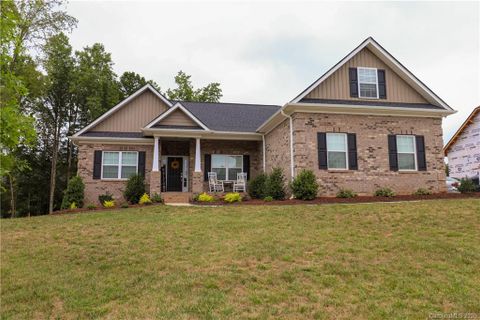 3224 Fairmead Drive sold home in Fieldstone, Concord, NC