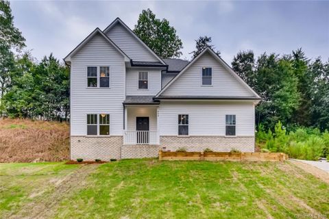 423 Spruce Place