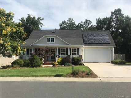 1483 Meadow Glen Lane