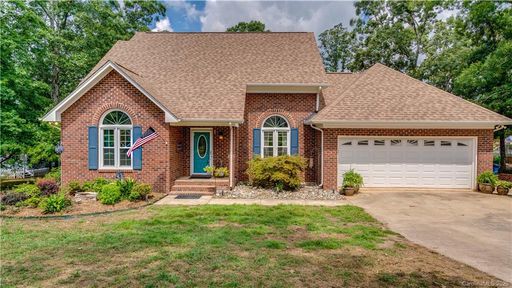1306 Hawthorne Drive